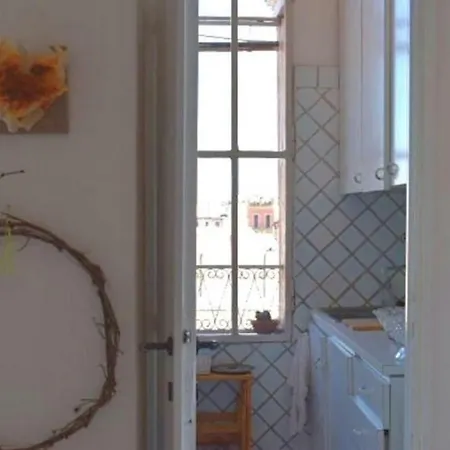 Appartamento Elegant Attic With Terrace 1 Mt Subway. Nidoluisa *